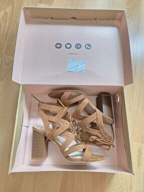 BNIB Charlotte Russe Tan Lace-Up Suede Block Heel Sandals